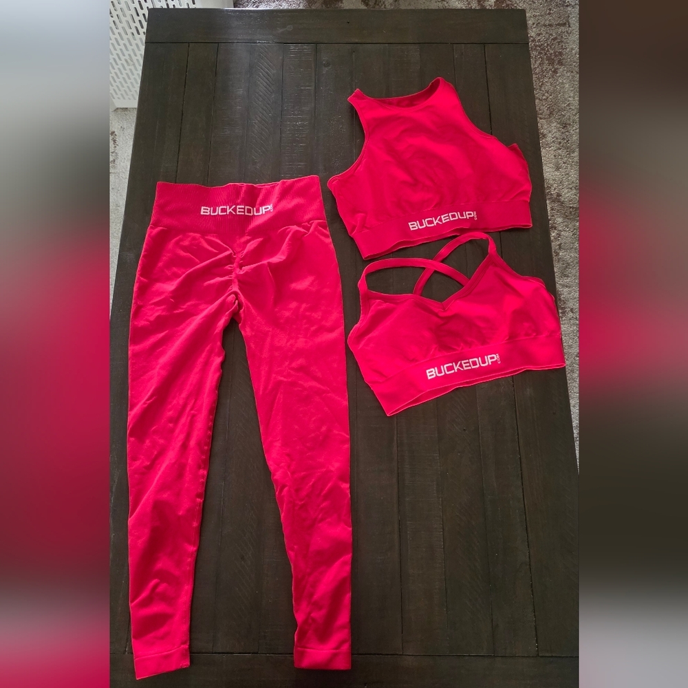 Bucked Up Size Small Leggings And Large Tops